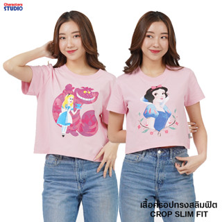 Disney 100 Years Of Wonder Women Snow White and Alice Crop slim T-Shirt - เสื้อครอปผู้หญิง ดิสนีย์ สโนว์ไวท์ และ อลิซ สินค้าลิขสิทธ์แท้100% characters studio