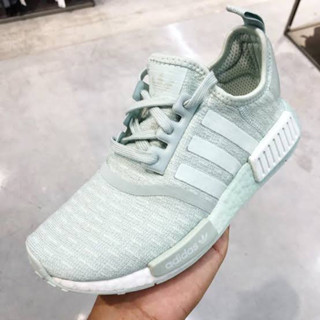 Adidas’s NMD สีเขียวมิ้น size 36 สภาพ ใช้งาน ไม่มีตำหนิที่มีผลต่อการใช้งาน