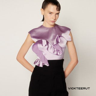 VICKTEERUT Capped Sleeve Cropped Blouse with Ruffle Detail เสื้อแขนเต่อ ตัวสั้น ตกแต่งระบาย