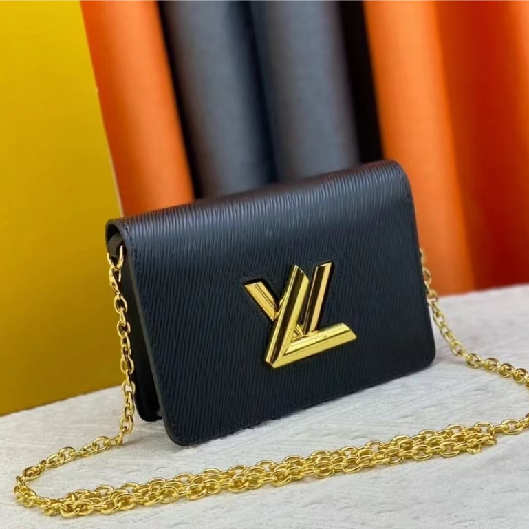 LV/Louis Vuitton Classic Women TWIST BELT Chain Bag One Shoulder Diagonal Bag M68750