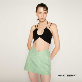 VICKTEERUT Spaghetti Strap Cropped Top เสื้อครอป สายเดี่ยว