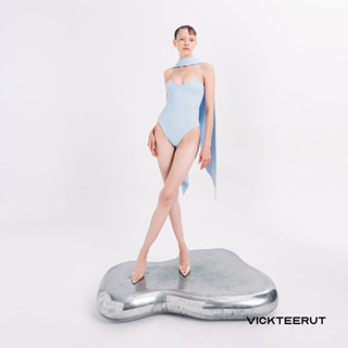 VICKTEERUT Strapless One Piece Swimsuit with Matching Shawl ชุดว่ายน้ำ เกาะอก วันพีซ