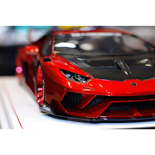 IVY MODEL 1/18 LB-Silhouette Huracan Red