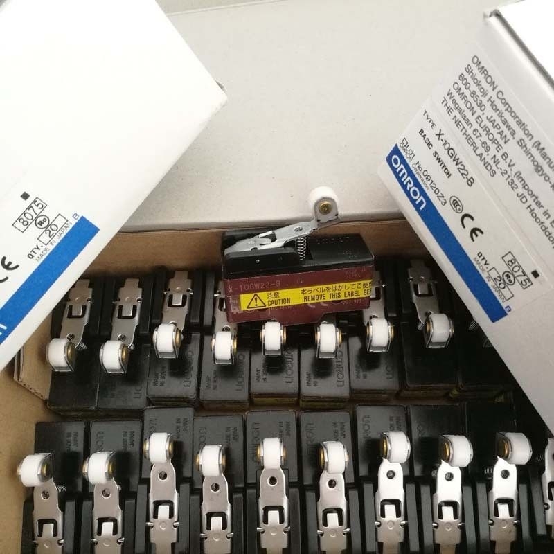 สินค้าพรีออเดอร์ Z-15GW22A55-B5V ไมโครสวิตซ์ omron ของแท้ ของใหม่ สาวไว