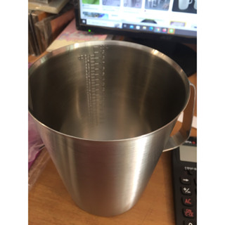เหยือกสแตนเลส 2000ml มีสเกลบอกด้านใน รหัสสินค้า - 004067