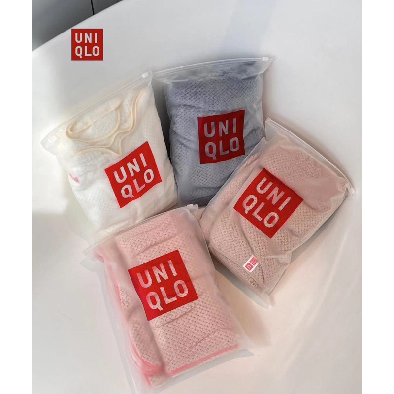 ผ้าเช็ดตัว Uniqlo เนื้อผ้าดีมาก หนา ซับน้ำดี ผืนใหญ่ ขนาด 140x70 cm.