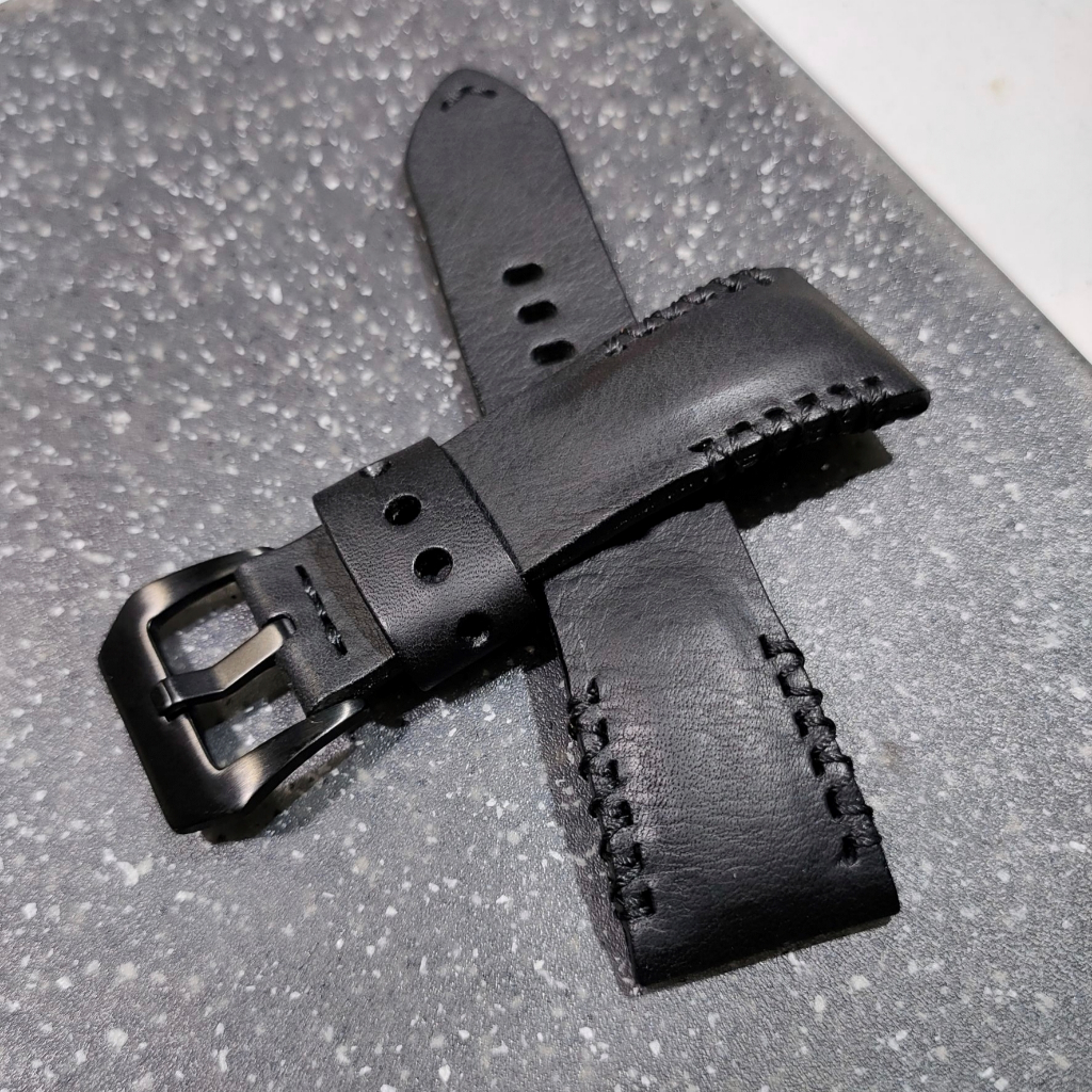 สายนาฬิกาหนังแท้ สีดำ #รุ่น X_Black งานhandemadeเย็บมือ มีขนาด 20mm. 22mm. 24mm. 26mm. 28mm.แถมฟรีสปริงสำรองและที่เปลี่ย