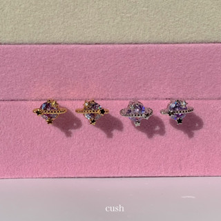 cush.th saturn stud earrings