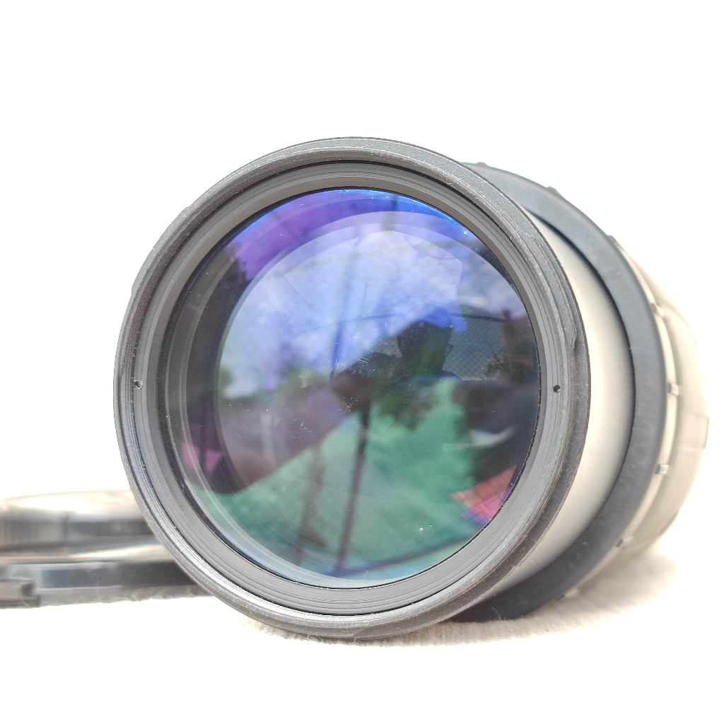 เลนส์กล้อง ยี่ห้อ Tamron AF Tele-Macro 1:3.9 LD 70-300mm F4-5.6 Zoom Lens เมาท์ A บอดี้เทา พร้อมฝาหน