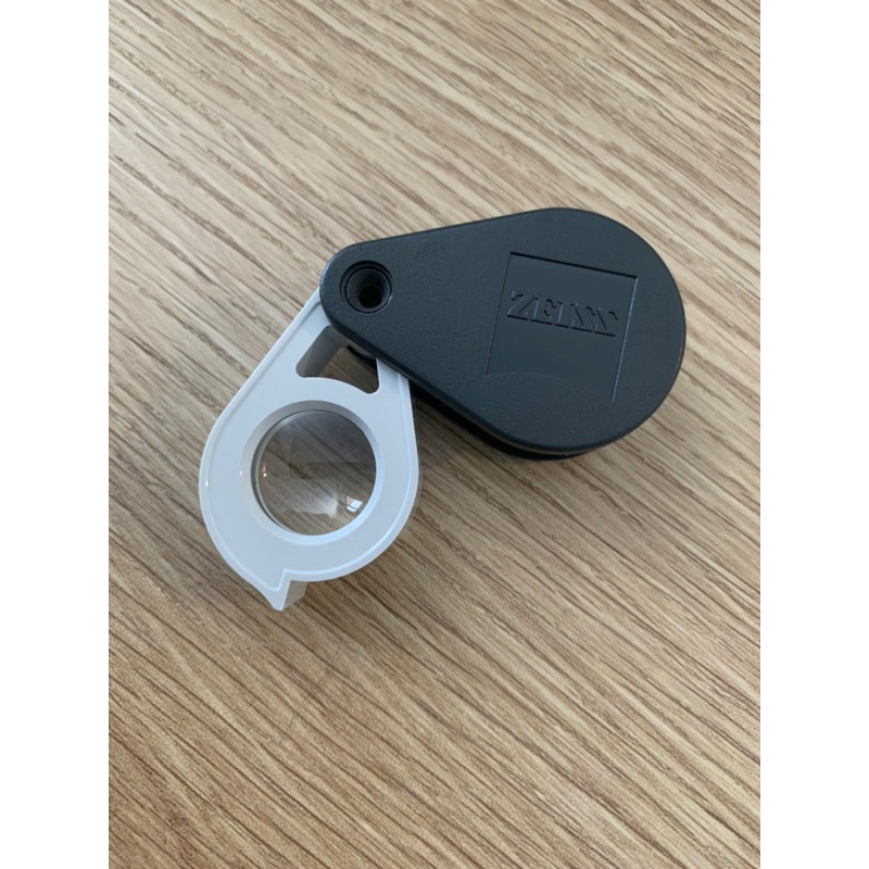 Zeiss D40 10X รุ่นกล่องแดง เลนส์ไม่เคลือบ สภาพสวย ไม่มีกล่อง