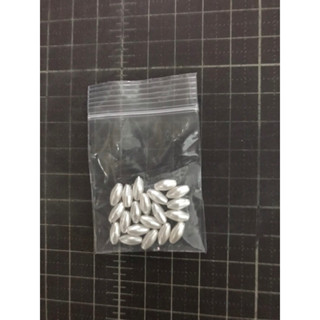 KHMรหัส416ลูกปัดมุกทรงข้าวสารขนาด 4*8มิล 20 ชิ้น 10 บาท