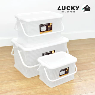 LUCKY HOME กล่องเก็บของอเนกประสงค์พลาสติกใสมีหูหิ้ว HK-639 (L)(26L ขนาด 31 x 46.5 x 26.2 cm)