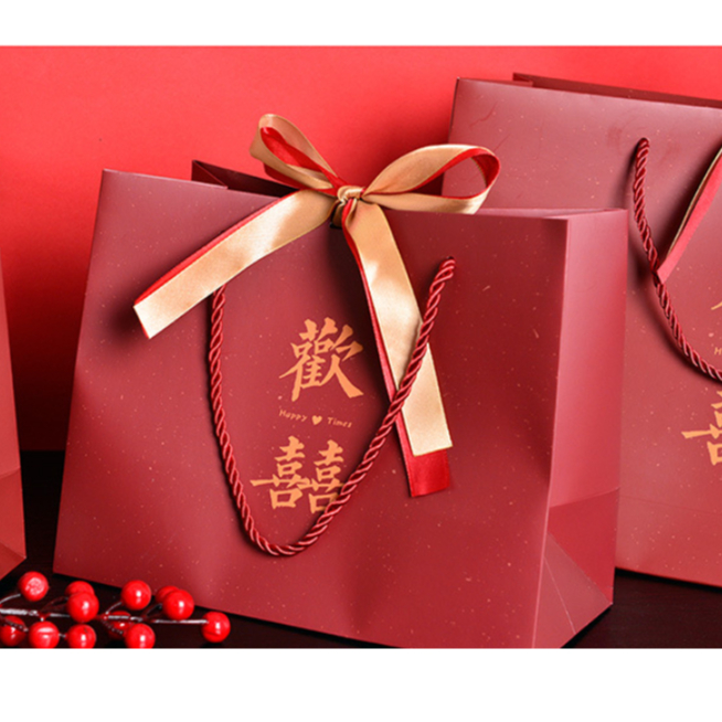 GIFT ถุงใส่ของขวัญ ของชำร่วย รับไหว้ สีแดง มีหลายขนาด ตรุษจีน