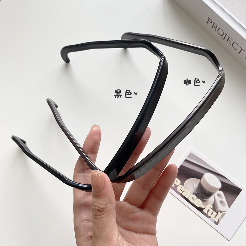 [สินค้าพร้อมส่งจากไทย  จัดส่งเร็ว]  ที่คาดผมทรงแว่นตา ตัวดัง กำลังฮิตในติ๊กตอก ที่คาดผมทรงสี่เหลี่ยม