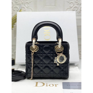 กระเป๋า  Dior งานออริเทียบแท้หนังแท้ สวยมาก size 18cm boxset*