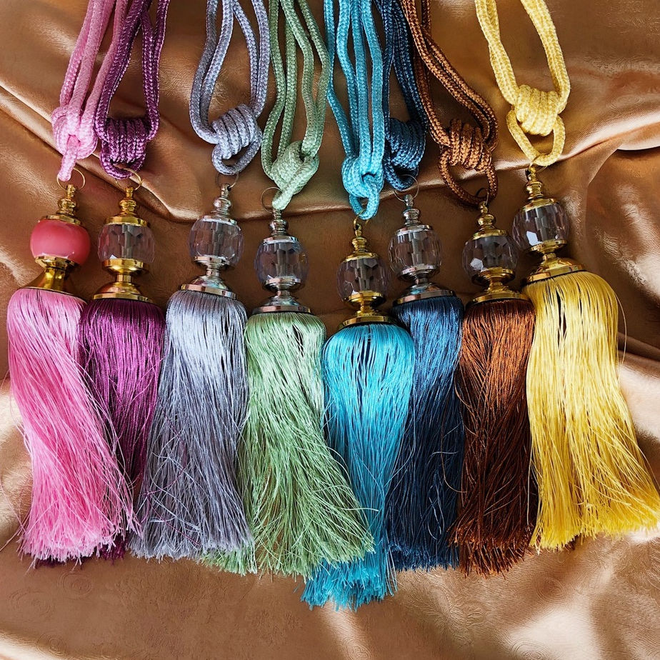 สายรวบม่านแบบพู่ 1 คู่ 2 ชิ้น 159.-  สีสวย สีสดใส เข้ากับผ้าม่านทุกสี สายรัดม่าน ผ้าม่าน ที่รัดผ้าม่าน