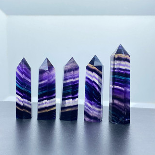 แท่งคริสตัล ฟลูออไรท์สีรุ้ง โทนม่วง (Rainbow Fluorite Tower)