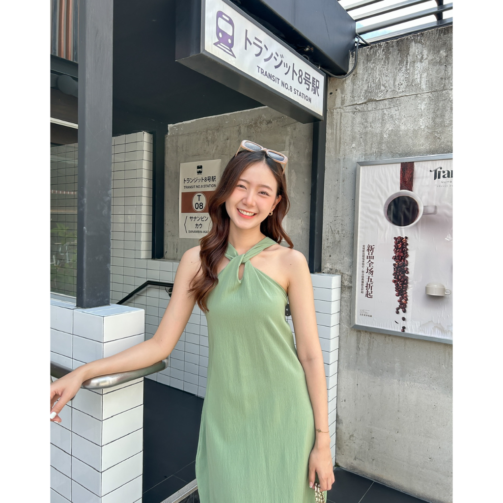 Sista Box Arika Midi Dress Green เดรสคลุมเข่าตัวปล่อย ใส่ลำลอง