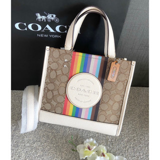 (ผ่อน0%) กระเป๋าสะพายข้าง COACH CJ576 Dempsey Tote 22 In Signature Jacquard With Rainbow Stripe ลายซีสีน้ำตาล คาดสีรุ้ง