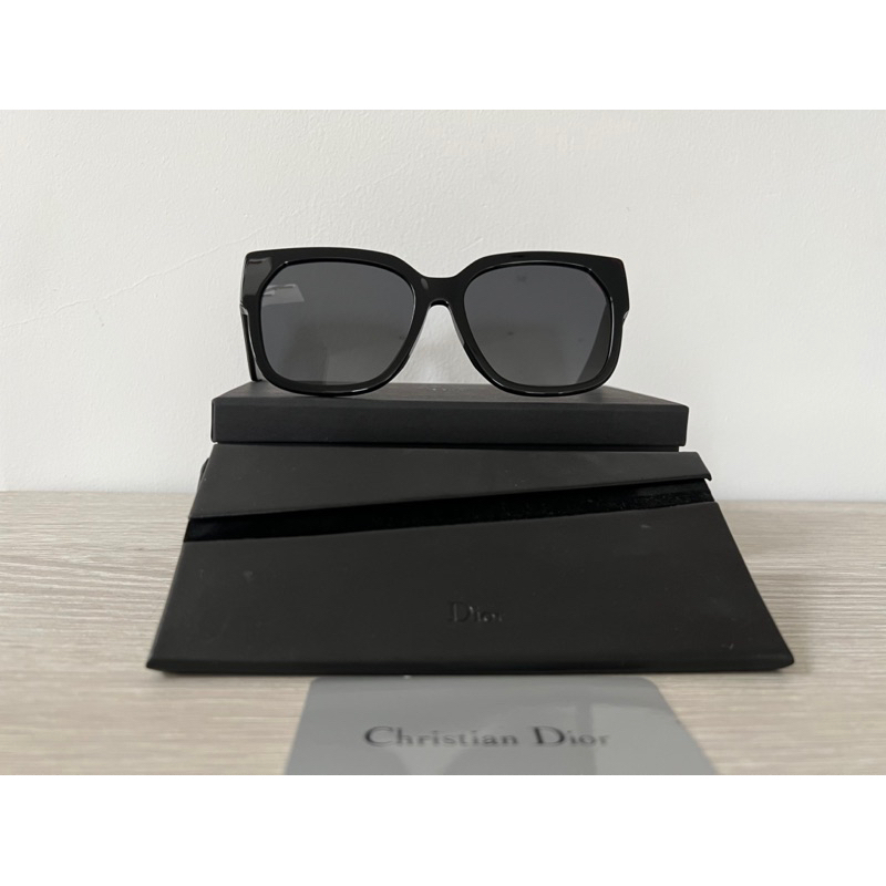 แว่นกันแดด Dior แท้💯 มือสอง ขนาด56 ส่งฟรี!!