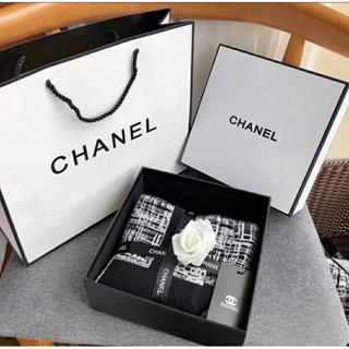 ผ้าพันคอชาเเนว ผ้าพันคอChanel ผ้าพันคอเเบรน