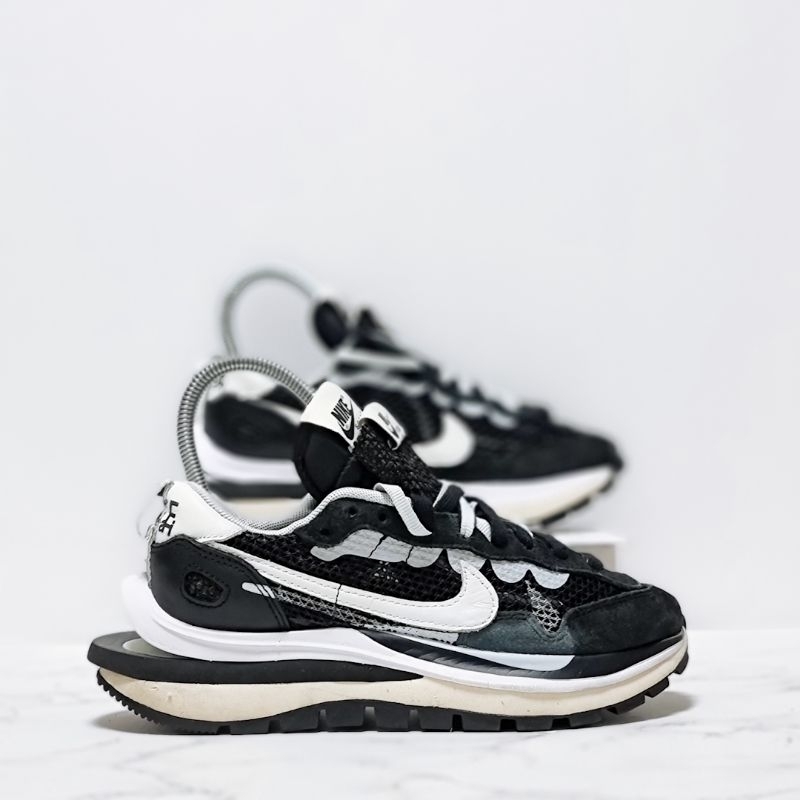 รองเท้ามือสอง Nike x sacai VaporWaffle / Size 36-22.5