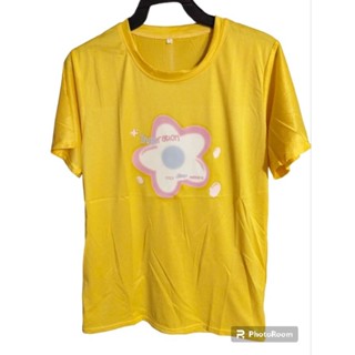 เสื้อยืดผ้าคอตตอลผ้าเด้งนุ่ม สีเหลืองมือ1งานป้ายห้อย