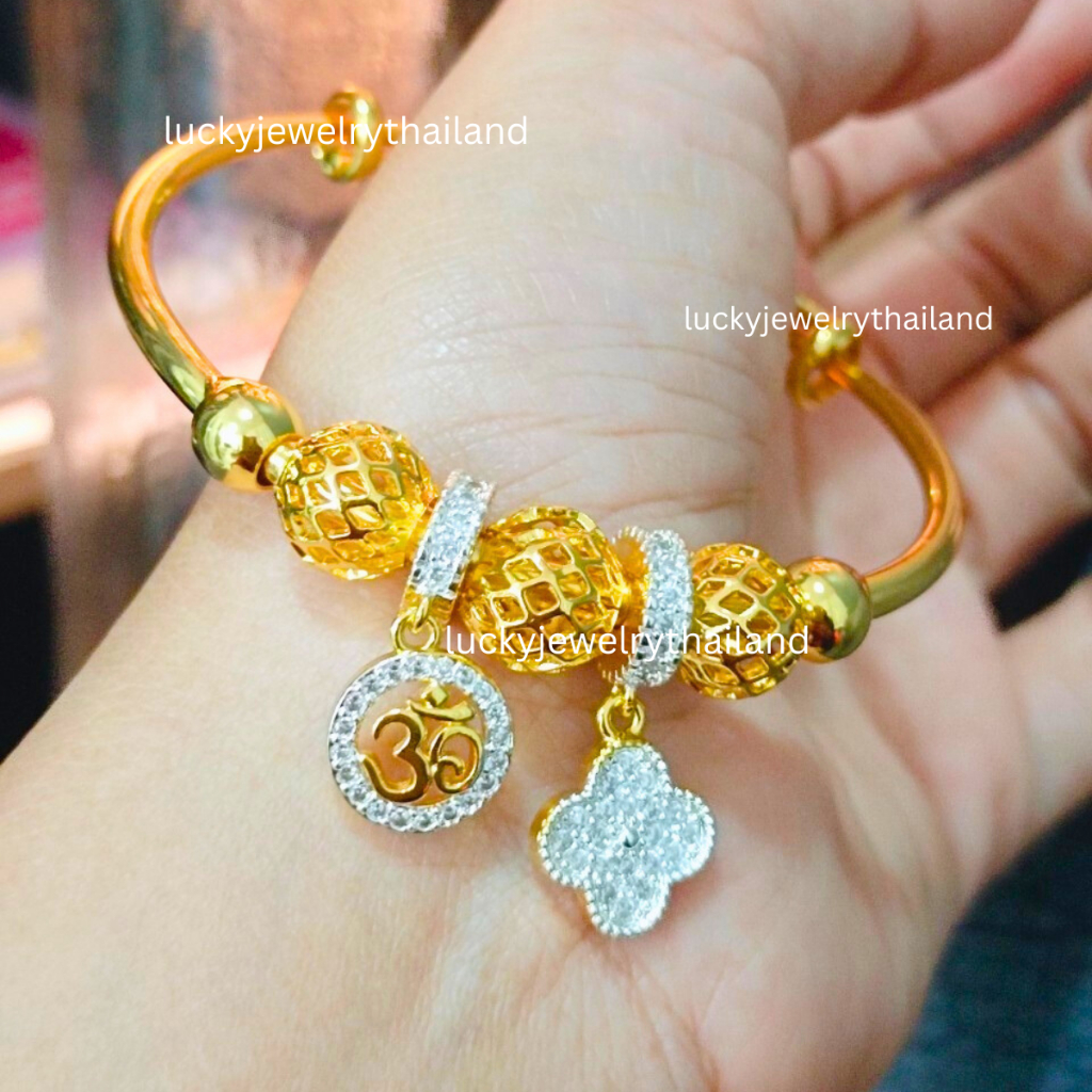 กำไลแพนโดร่า โอมเพชร กับใบโคลฟเวอร์ สีทอง สีเงิน สีพิ้งค์โกล ฟรีไซส์