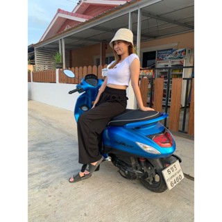 เสื้อครอปเจาะโปโลแนวแฟชั่นผ้าคอนตอนบุ้ง