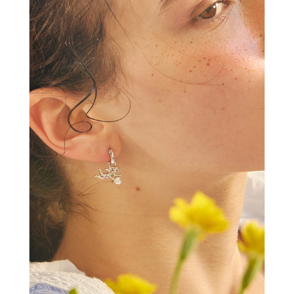 Julys - fairytale earrings