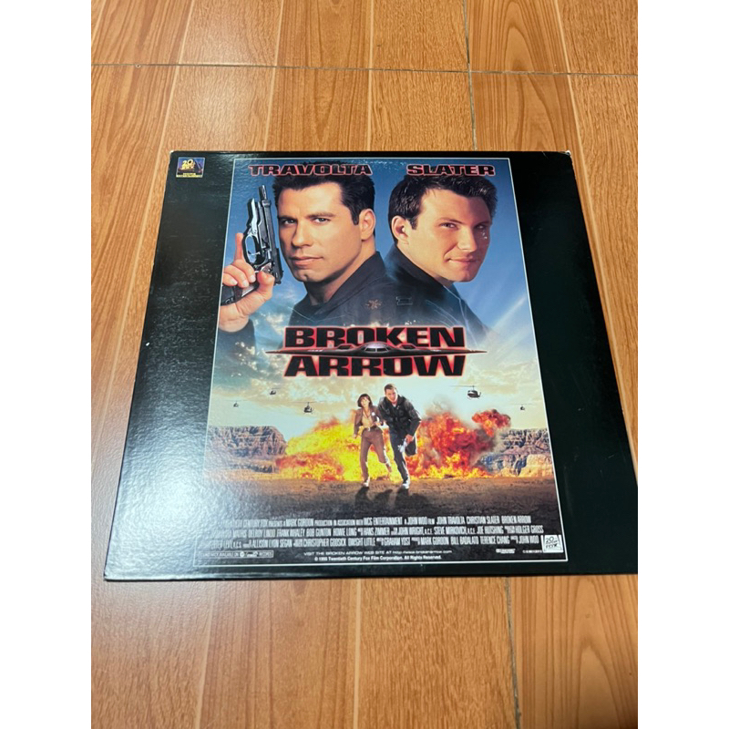 แผ่น LD เลเซอร์ดิสก์ แผ่นหนังแผ่นใหญ่ เรื่อง  BROKEN ARROW มือ 2 เสียงอังกฤษ