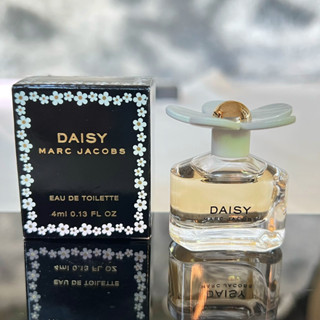 ขวดจิ๋ว Marc Jacobs Daisy EDT  4ml