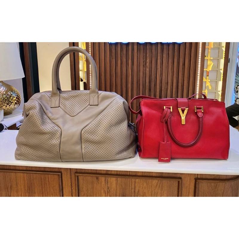 พร้อมส่ง กระเป๋า YSL Saint laurent red calf leather mini chyc cabas มือสอง