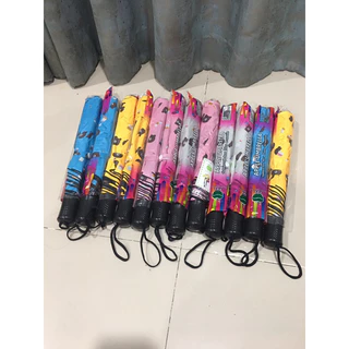 ร่มพับ 2 ตอน ร่มลายการ์ตูนน่ารัก มี 2 ลายให้เลือก แบบคละสี