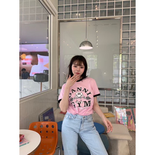 เสื้อยืด คอกลม แขนสั้น แต่งสกรีนลายด้านหน้า อก38-40 ยาว27 งานป้าย Valen basic store