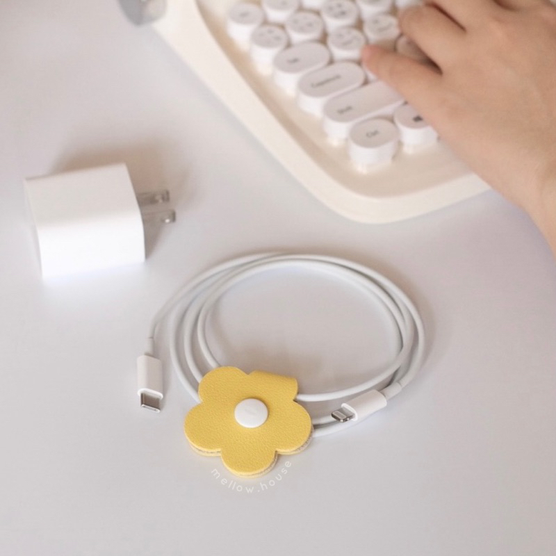 Flower Cord Clip (ที่จัดเก็บสาย, ที่เก็บสายหนัง, ที่เก็บสายหูฟัง)