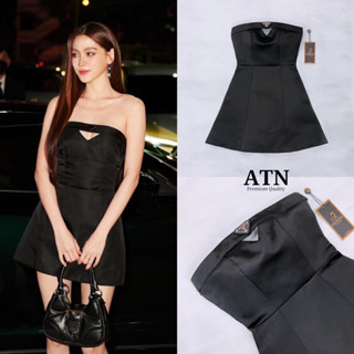 Minidress เกาะอกสีดำเรียบหรู