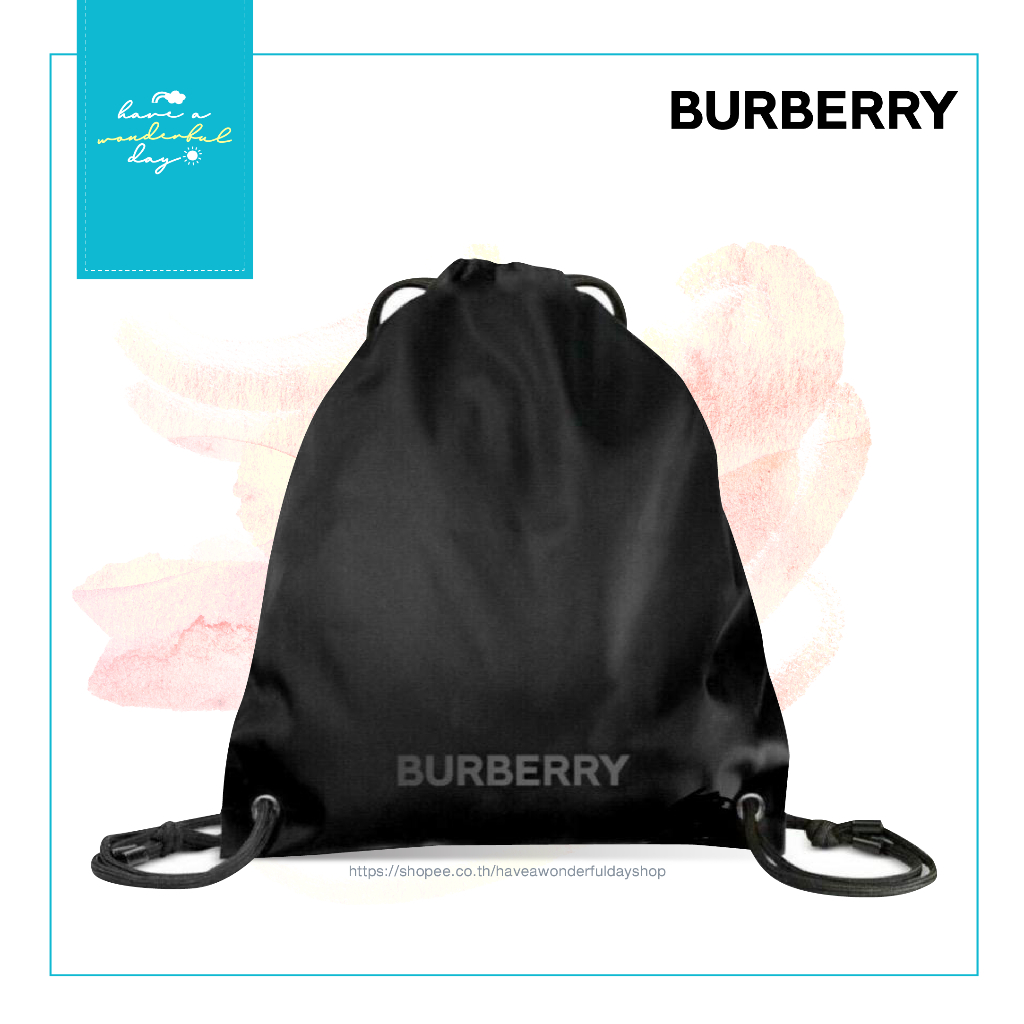 แท้ 💯% Burberry Drawstring Bag กระเป๋าสะพายสีดำจาก Burberry ขนาด 40x38 ซม สามารถใส่ของได้เยอะ ใช้ได้