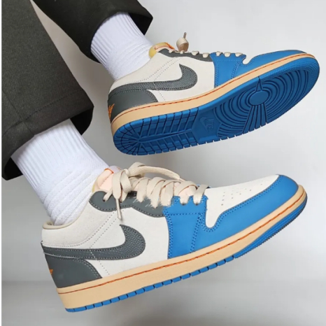 Nike  Air Jordan 1 Low "Tokyo Vintage'' (ของแท้ 100%)