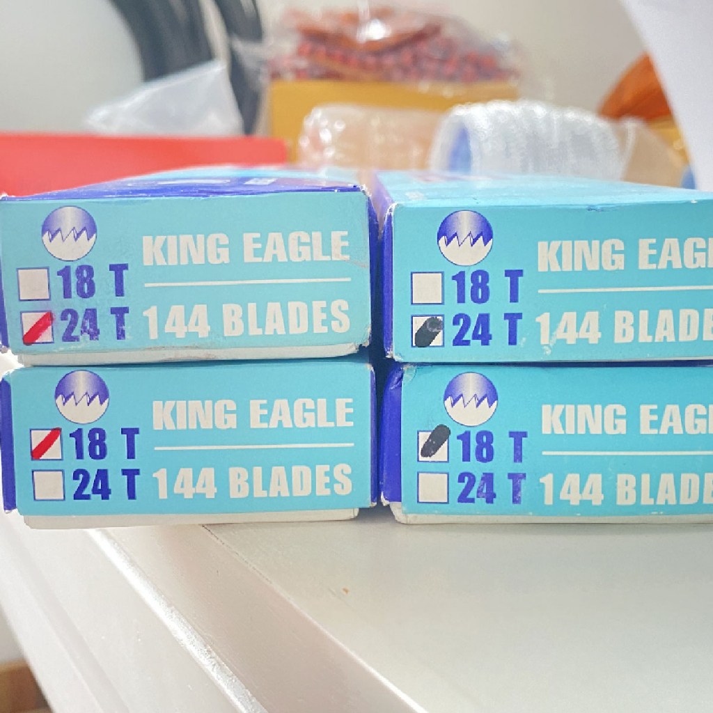 ใบเลื่อยตัดเหล็ก 12 นิ้ว ใบเลื่อย ใบเลื่อยตัดไม้ ใบเลื่อยยืดหยุ่นอย่างดี King eagle 1/2