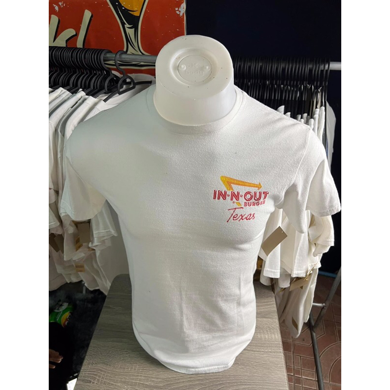 เสื้อยืดสีขาว In-N-Out Burger Arizona Mike Rider Hollywood Graphic Mens S