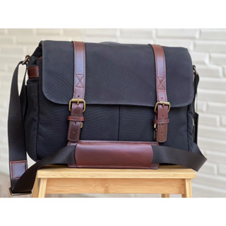 กระเป๋ากล้อง ONA brixton canvas สี Black Waxed มือสอง สภาพใหม่