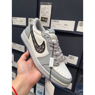 รองเท้าผ้าใบใส่วิ่งใส่เที่ยวใส่ทำงานใส่เล่นกีฬา NIKE งาน original สินค้ามีพร้อมกล่องรับประกันสินค้าตรงปก 100%