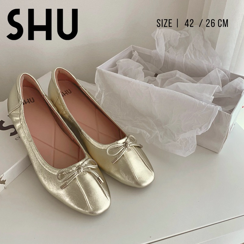 SHU รองเท้า บัลเล่ต์  คัชชู ส้นแบน flat สีทอง มือสอง