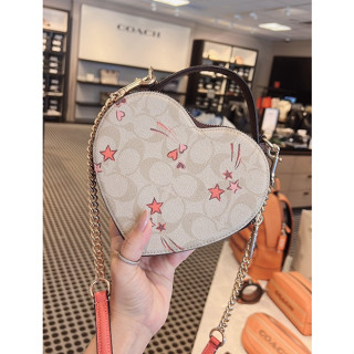 ของแท้100%พร้อมส่ง Coach Heart Crossbody In Signature Canvas CK523/CJ450