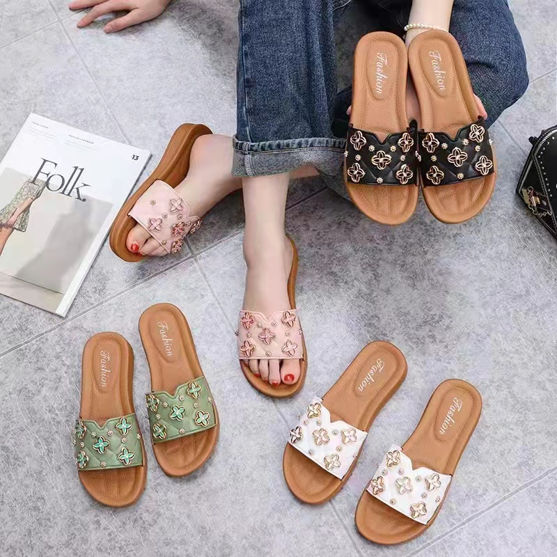 พร้อมส่ง รองเท้าแตะผู้หญิง ยางนิ่มใส่สบาย NO.2021-4