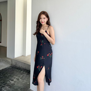 Missright - Kathy Dress เดรสสายเดี่ยวสีดำผ่าหน้า