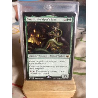 การ์ด MTG Saryth, the Vipers Fang Green Magic the Gathering EDH รุ่น MID สภาพ Nm