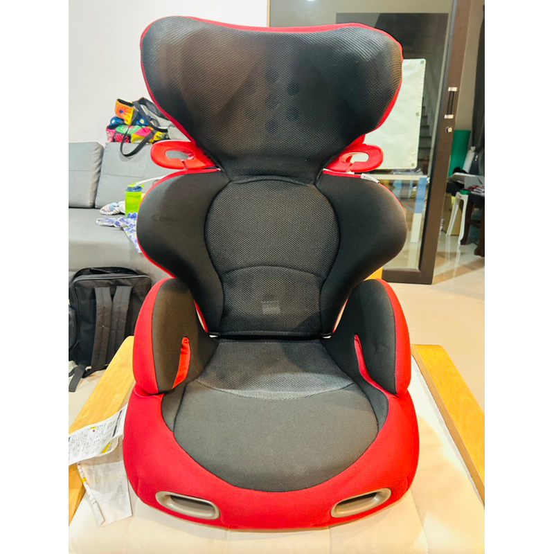 car seat ยี่ห้อ combi รุ่น Airstyle booster