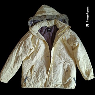 Descente เสื้อแจ็กเก็ต​กันหนาว กันหนาวแบรนด์กีฬา ดาวน์ แจ๊กเก็ต​ กันหนาวขนเป็ด down jacket กันหนาวสีขาวครีม ใหม่มาก